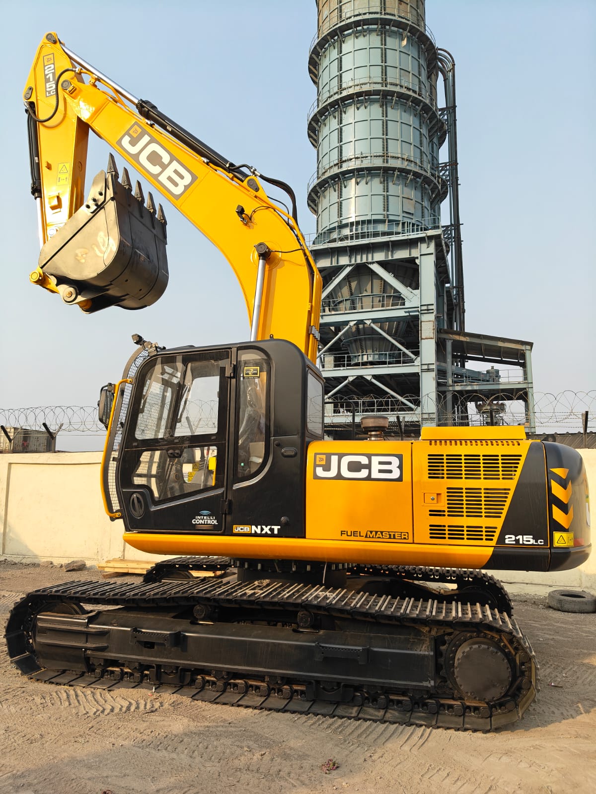 JCB 215LC